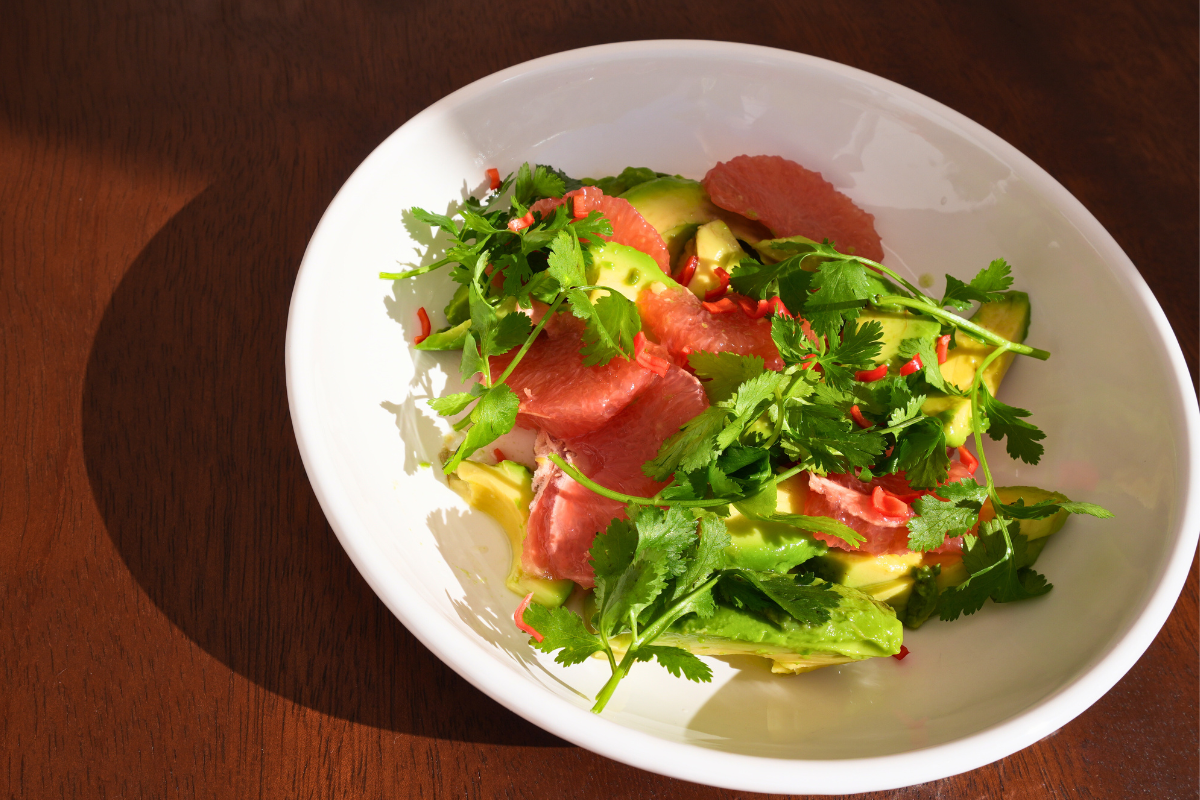 Gaivios avokadų su greipfrutais salotos