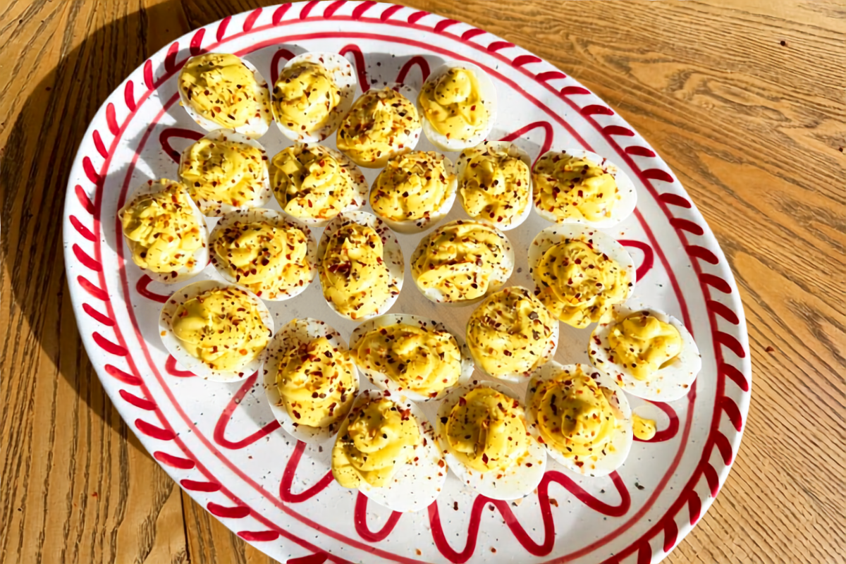 Įdaryti kiaušiniai, Deviled Eggs – klasika, kuri nuo stalo dingsta pirma